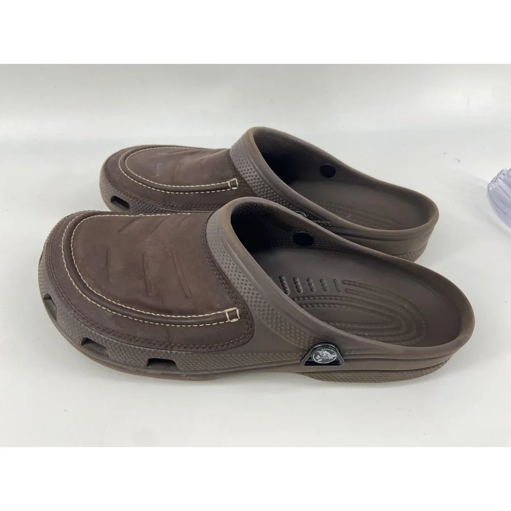 CROCS brand style